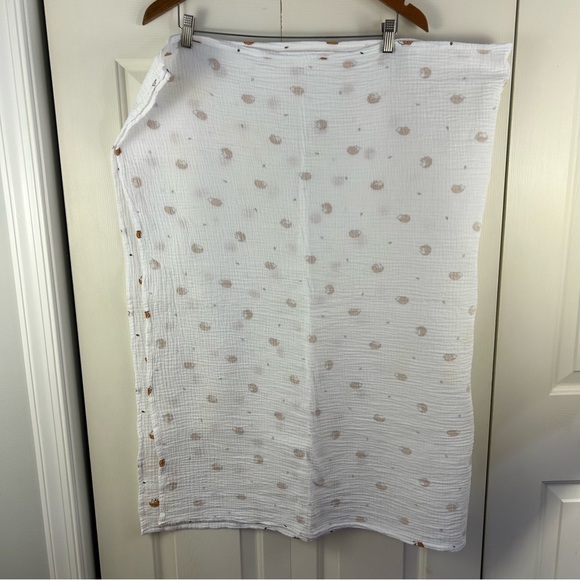 Hedgehog Baby Swaddle Blanket Muslin Brown White Dark Tan Acorns - Picture 10 of 11